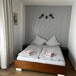 Na Plazowej Apartment *
