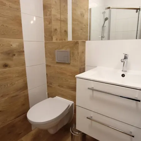 Na Plazowej * 벵기에르스카 구르카