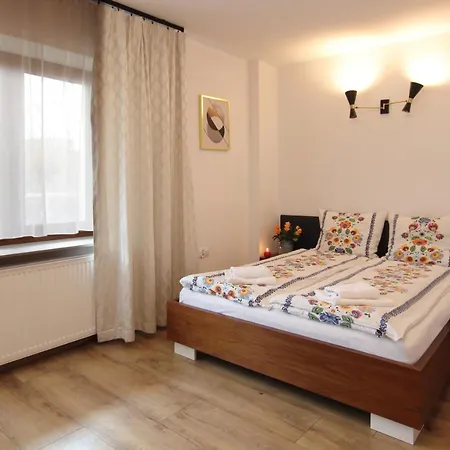 Na Plazowej 벵기에르스카 구르카